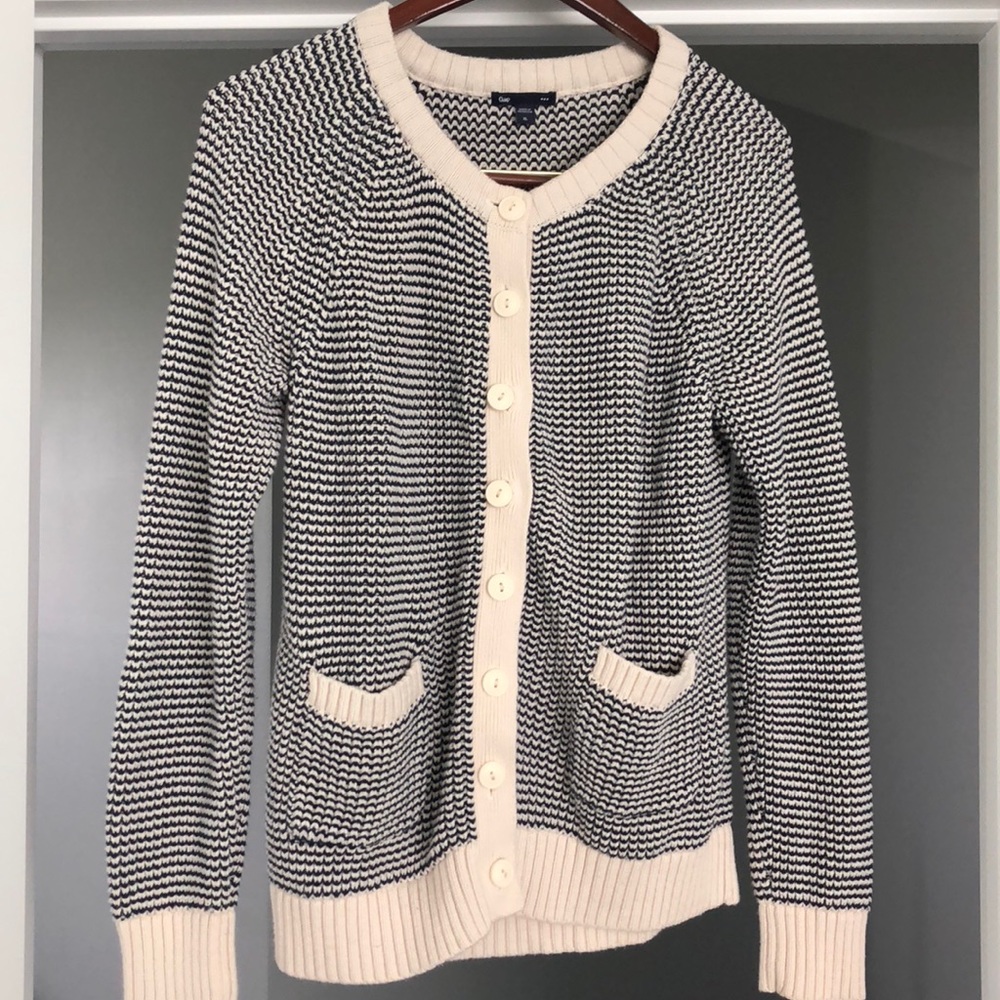 Gap women’s sweater.